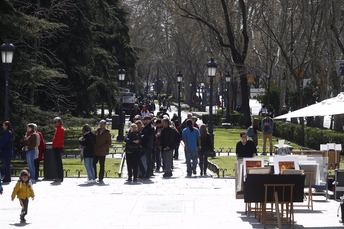 Los museos españoles apuestan por nuevos horarios y despegan de los europeos con venta limitada de entradas