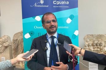 Medicamentos, Gemmato: «Gran contribución del sector equivalente al Servicio Nacional de Salud» 

El sector de medicamentos de Gemmato ha realizado una gran contribución que es equivalente al Servicio Nacional de Salud. 

La contribución del sector de medicamentos de Gemmato es equiparable a la del Servicio Nacional de Salud.