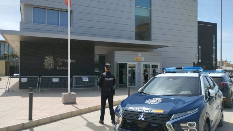 Mujer arrestada por robar a anciana en Lorca