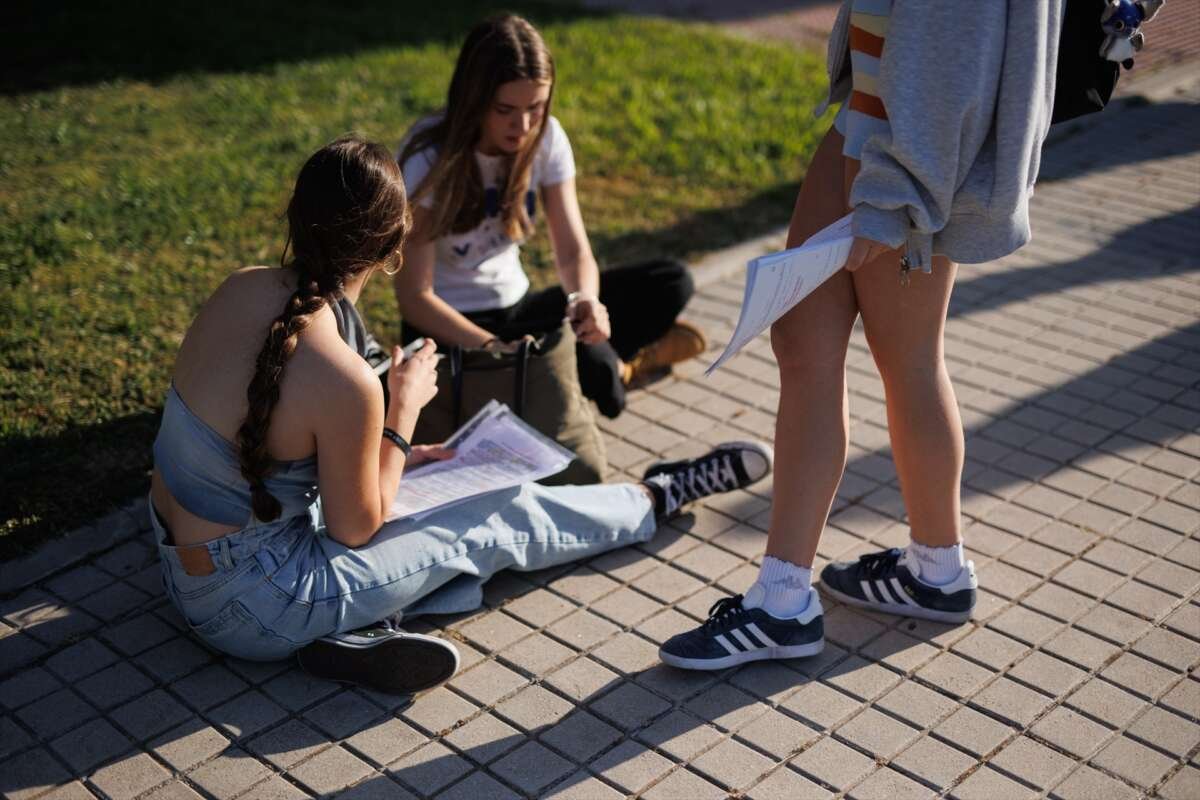 Estudiantes de la universidad, a los que acceden existen diferentes becas.