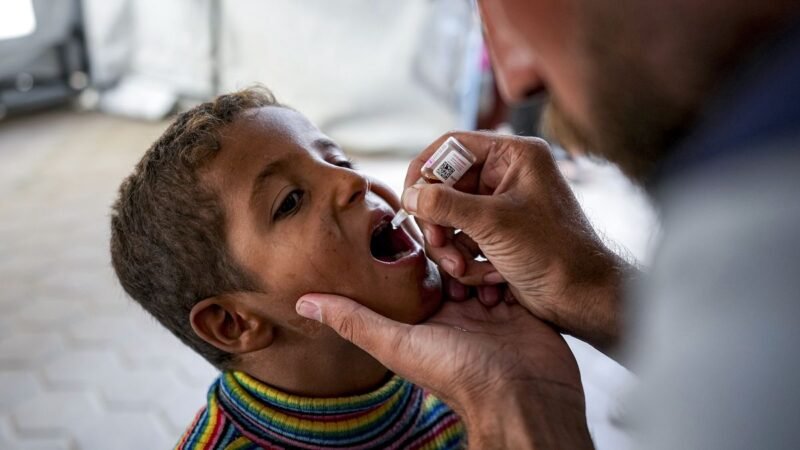 Unicef recuerda que el 85% de los casos de polio afectan a niños en países en guerra