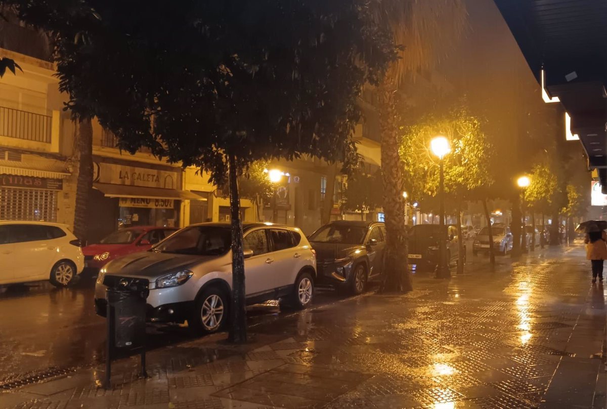 El aviso rojo por lluvias en Huelva se extiende hasta las 12:00 horas