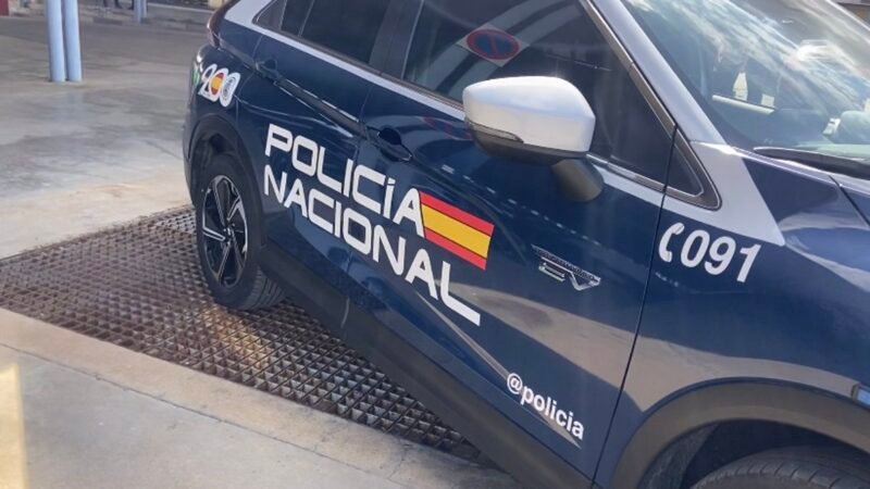 La detención de varias personas en Ceuta por delitos de Extranjería.