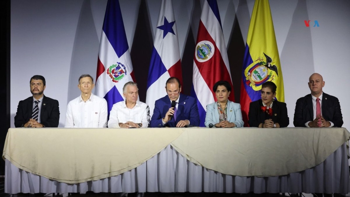 Panamá, Ecuador, República Dominicana y Costa Rica vigilan la crisis política y la emigración en Venezuela.