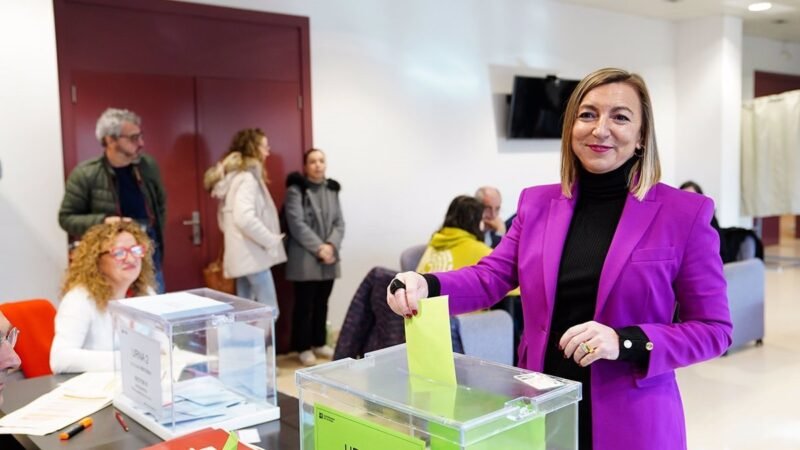 Eva Sanz Arazuri, nueva rectora de la Universidad de La Rioja con el 58,68% de los votos