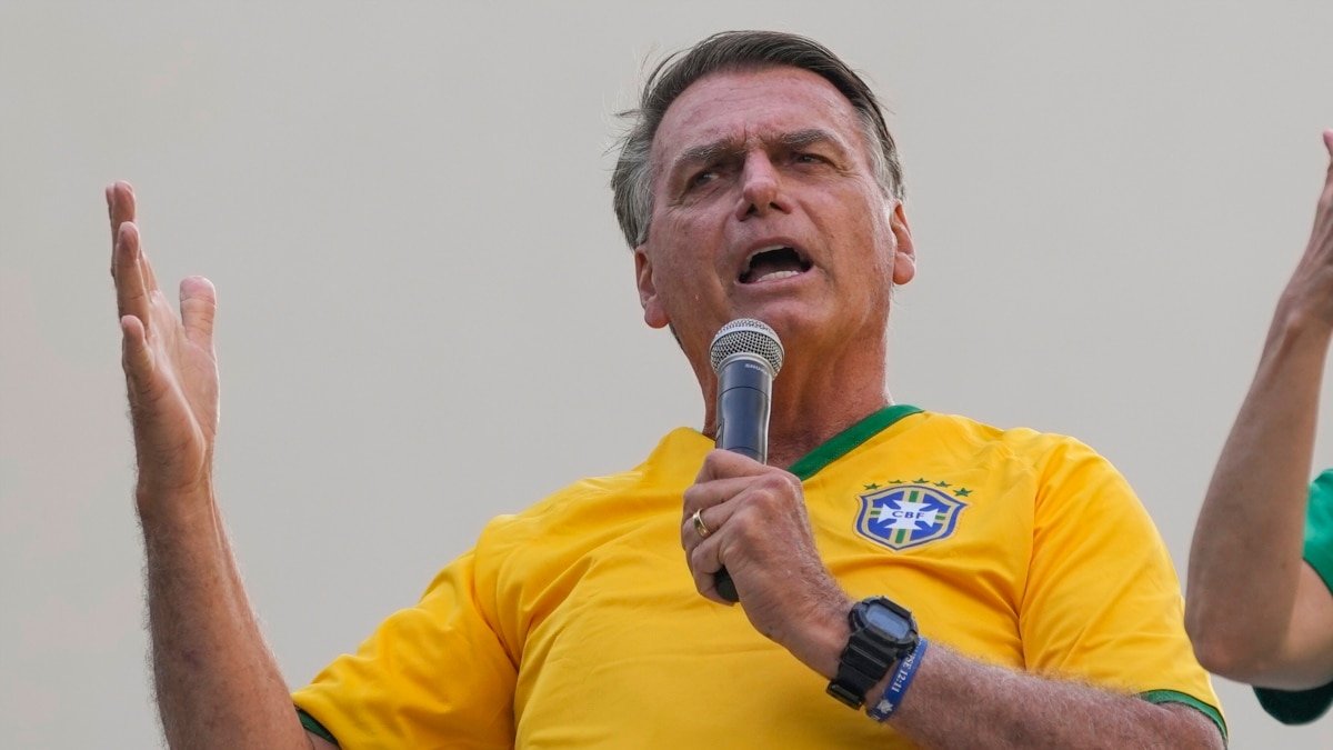 Acusaciones de intento de golpe de Estado en Brasil en 2022 involucran a Jair Bolsonaro y sus asesores.