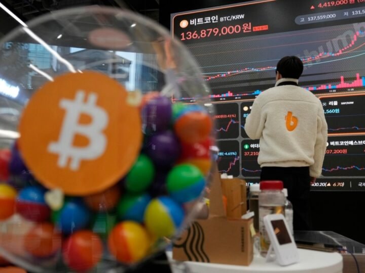 Bitcoin alcanza los 100.000 dólares tras elecciones