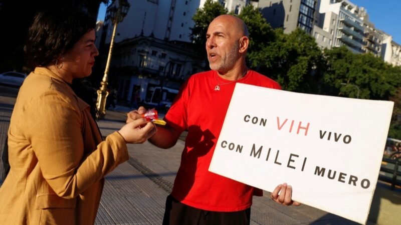 La motosierra de Mile en la lucha contra el VIH en Argentina