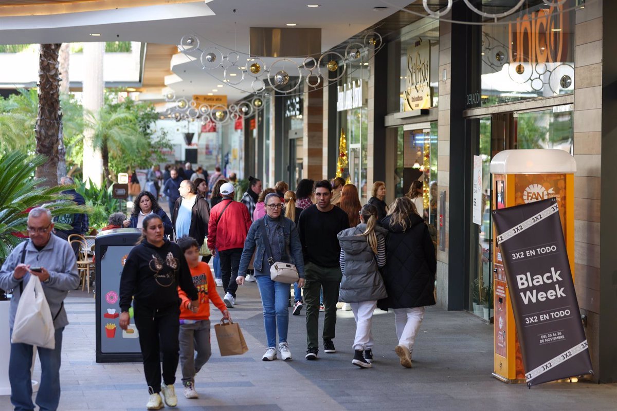 Aumenta la población de Baleares en el tercer trimestre, alcanzando 1,24 millones de habitantes.