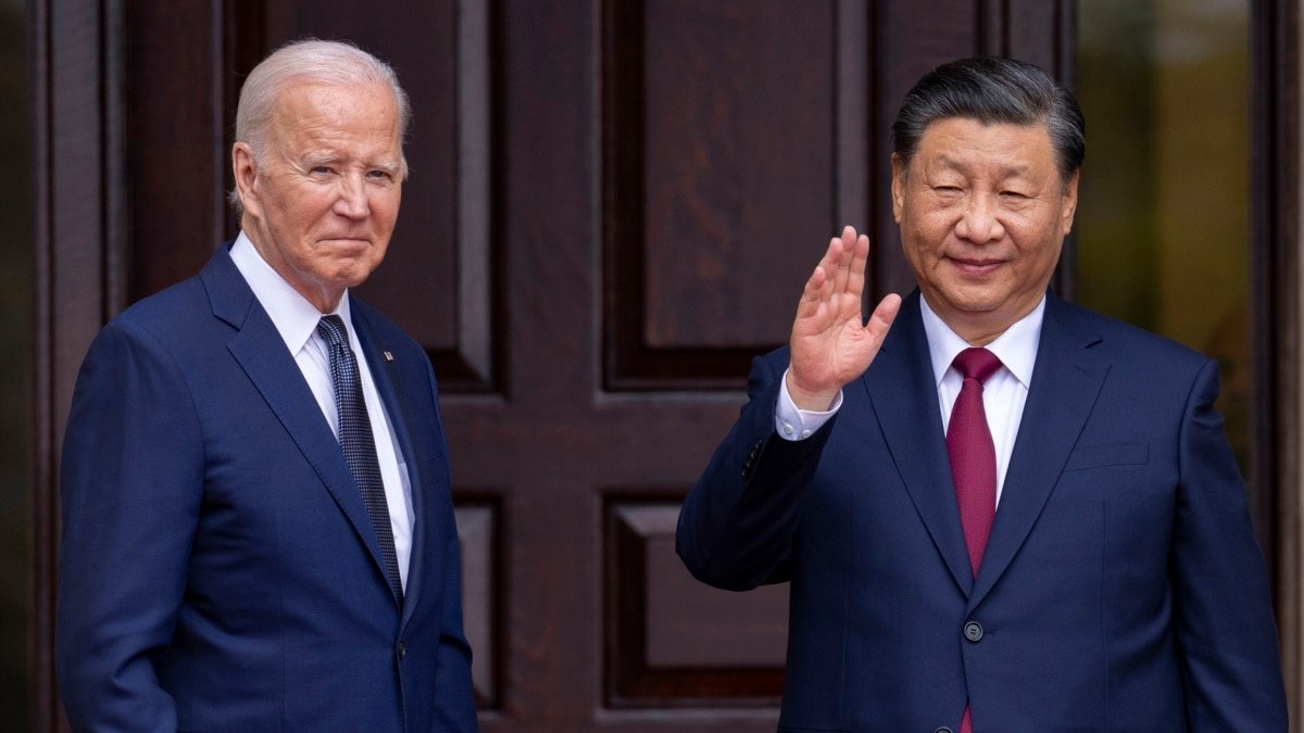 Biden y Xi se reúnen al margen de APEC en Perú
Biden y Xi se encuentran en el camino hacia la reunión final en Perú al margen de APEC.