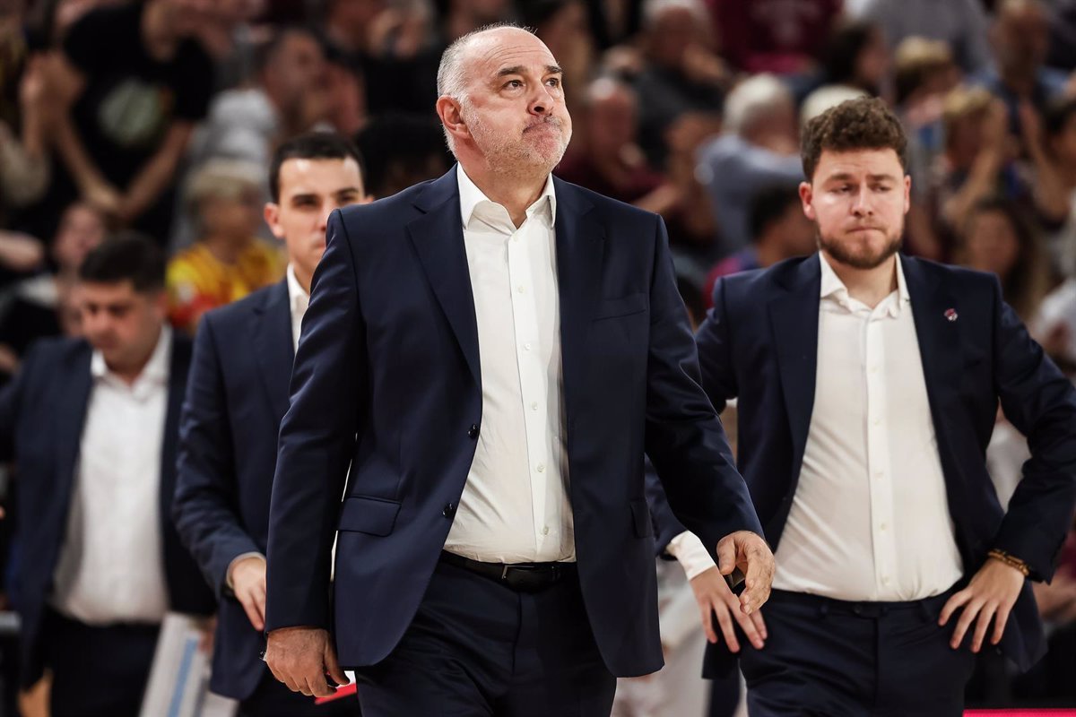 El Baskonia sigue en picada en El Pireo.