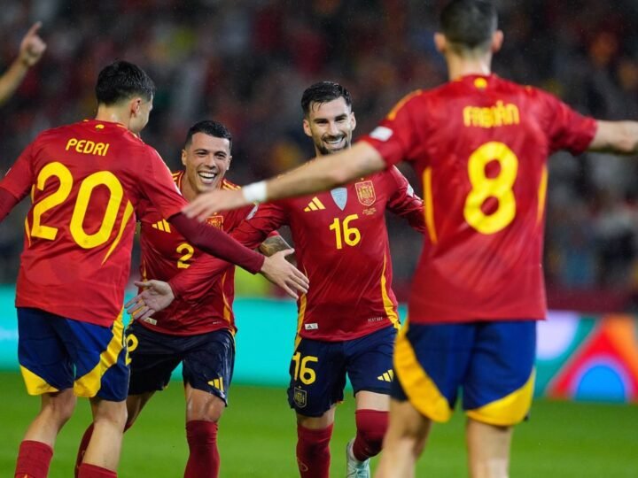 España espera a Croacia, Italia o Holanda en cuartos de final.