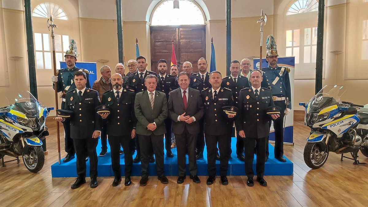 Exposición conmemora 175 años de la Policía Local desde 1846