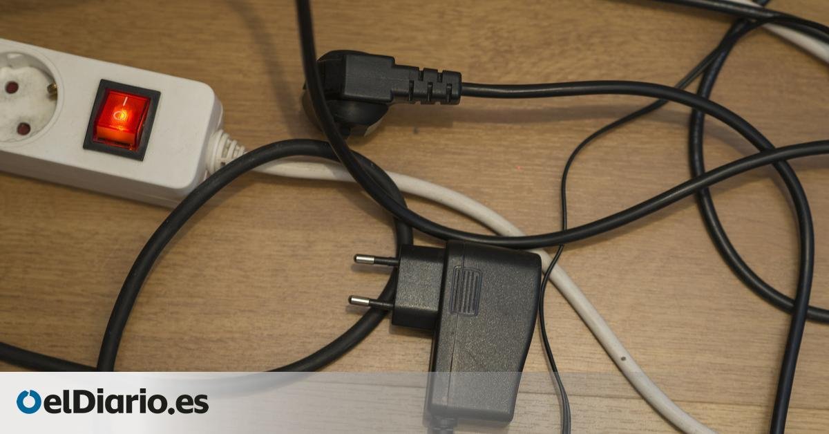 Ideas para ocultar enchufes y cables en casa