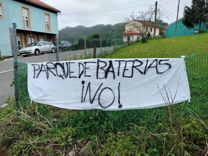 Los ecologistas se oponen al parque de baterías en Perlora (Carreño)