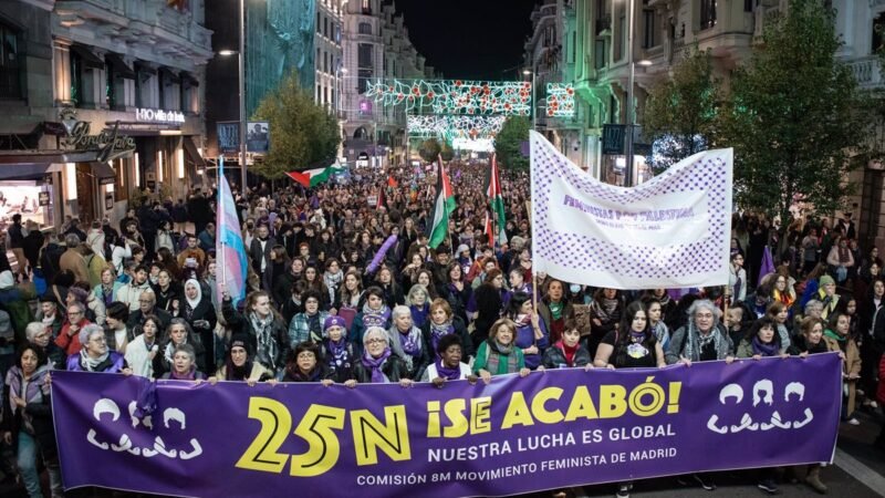 Marcha de la Comisión del 8M este 25N por la «justicia feminista» y cierre del CIE