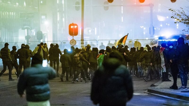 Más de 60 detenidos por choques entre manifestantes pro palestinos y fans del Maccabi Tel Aviv