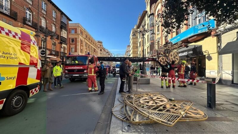 Peatón herido por caída de artefacto en León