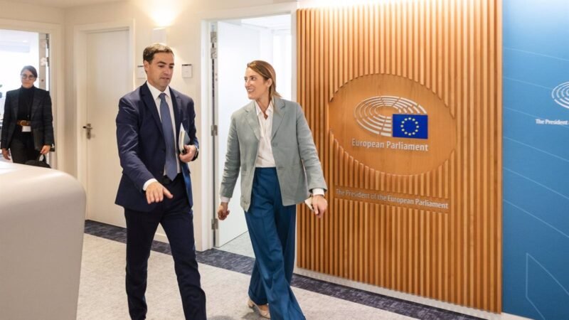 Pradales insta al uso del euskera en el Parlamento Europeo