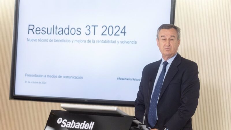 Sabadell estima que opa de BBVA implicará 4.000 despidos