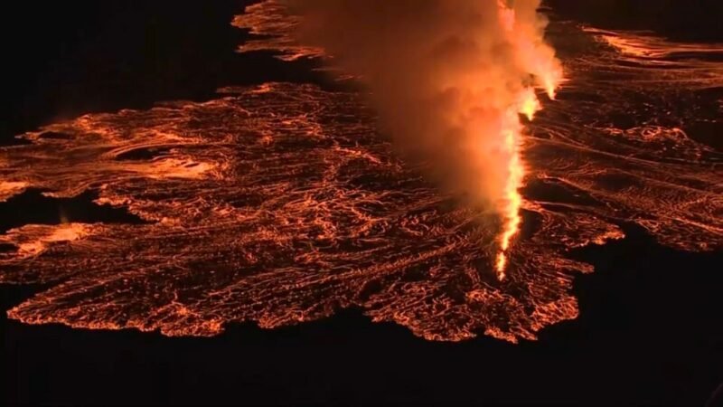 Volcán en Islandia entra en erupción por séptima vez este año