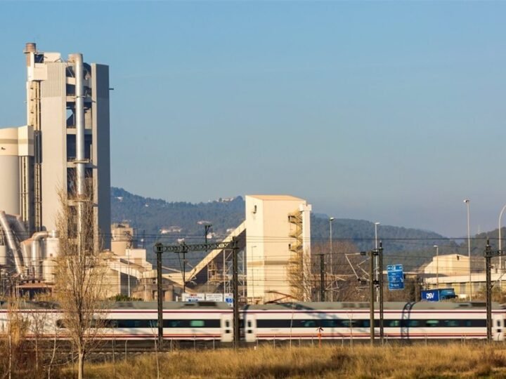 Molins devuelve su sede a Cataluña después de siete años