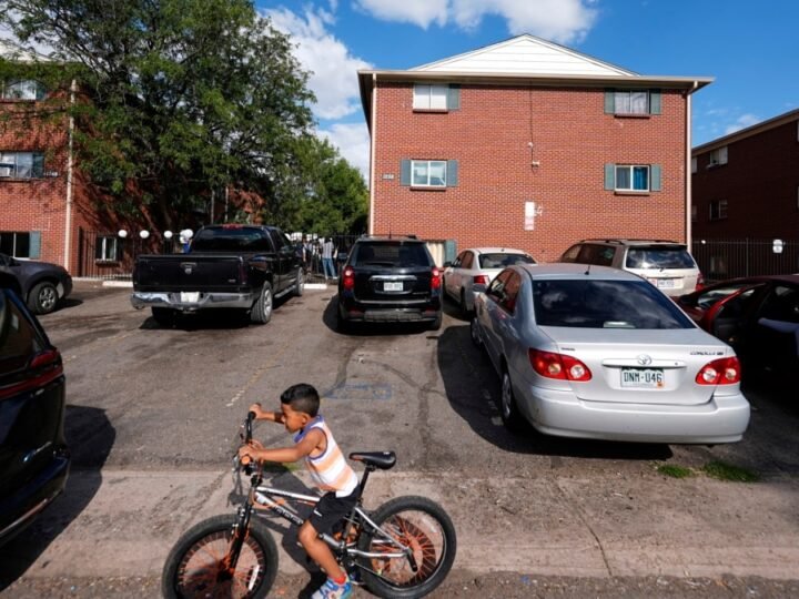 Ataque a venezolanos en Denver vinculado a pandillas: policía