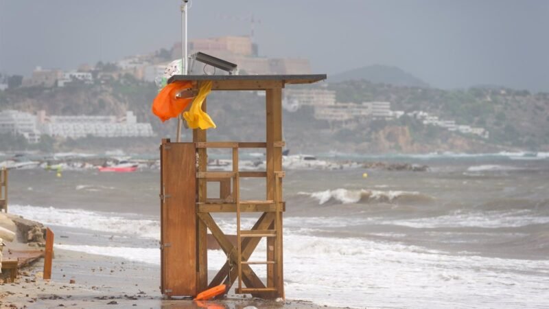 Aumentan a 222 los incidentes por fuertes vientos en Baleares con los estados de alarma.