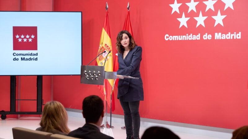 Ayuso promete «cobertura» a responsables de Muface abandonados por Gobierno.