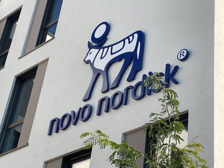 Caída del 29% en Novo Nordisk tras prueba de tratamiento contra obesidad.