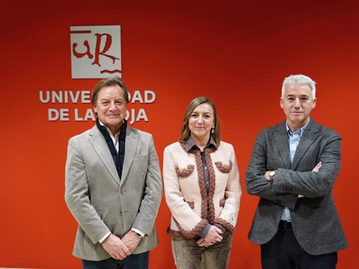 Carlos Mayoral, nuevo director de la UR por propuesta de la rectora Eva Sanz