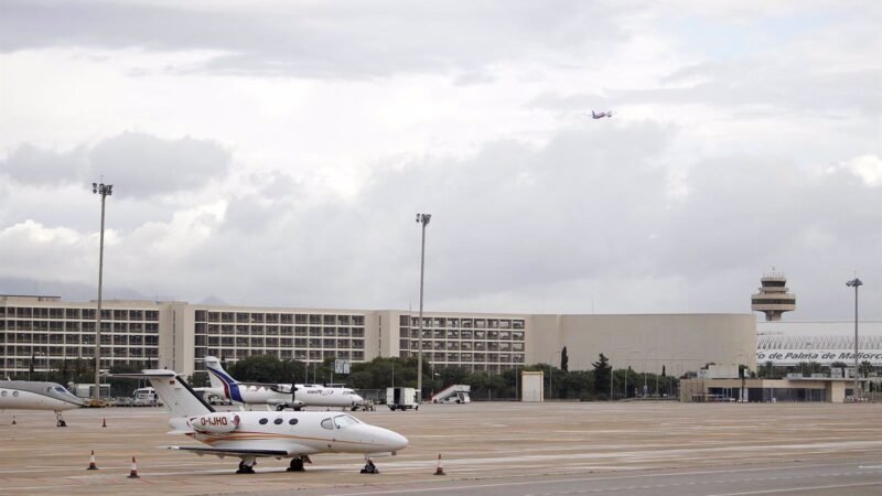 Condenados 15 pasajeros del avión de Patera por rebelión aérea