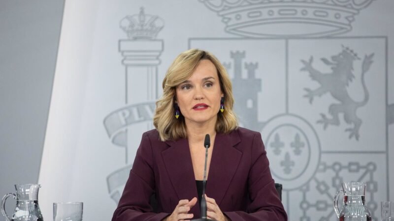 Cruzaremos el puente en el río al llegar allí.