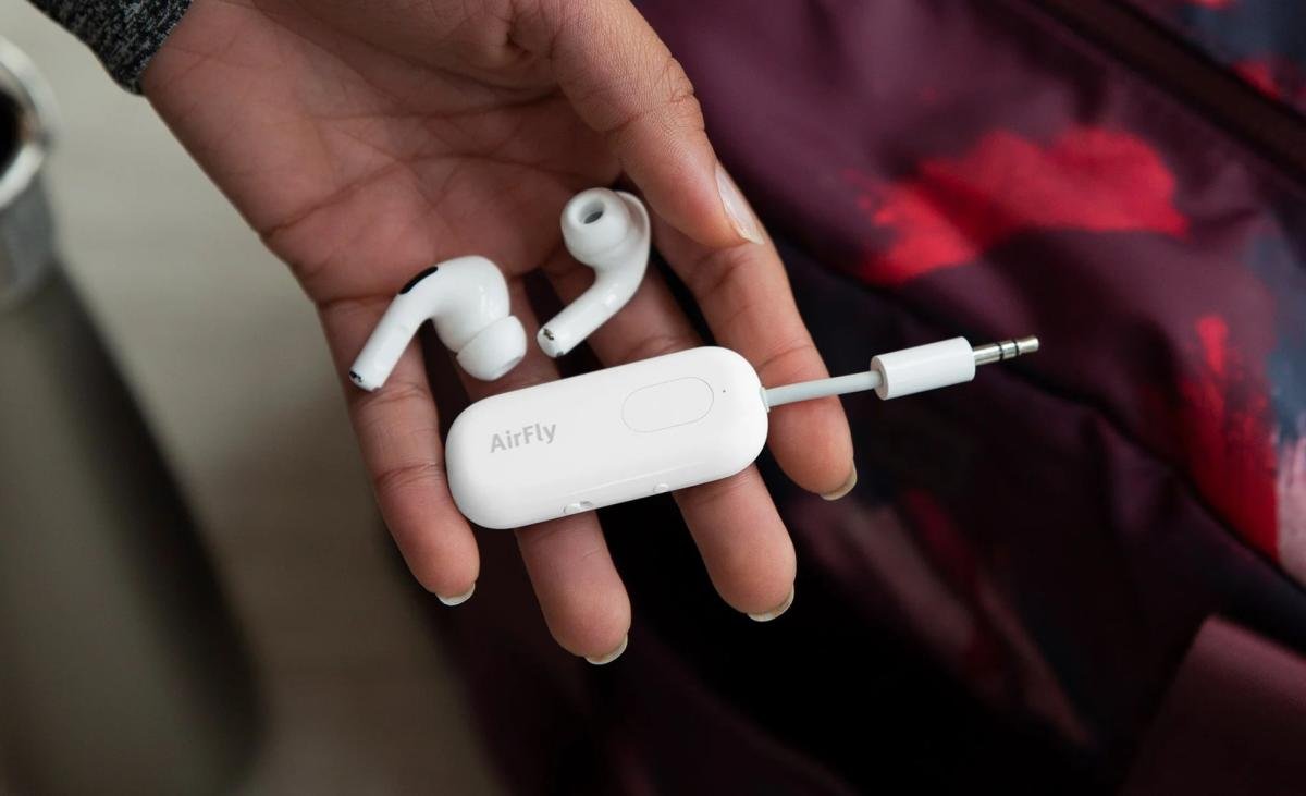 El AirFly SE Bluetooth Dongle de Twelve South ahora solo $30