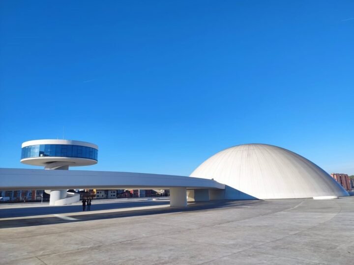 El Principado adquiere aparcamiento del Centro Niemeyer por 3,2 millones