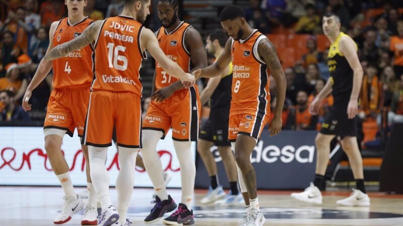 El Valencia Basket lidera tras vencer a La Laguna Tenerife