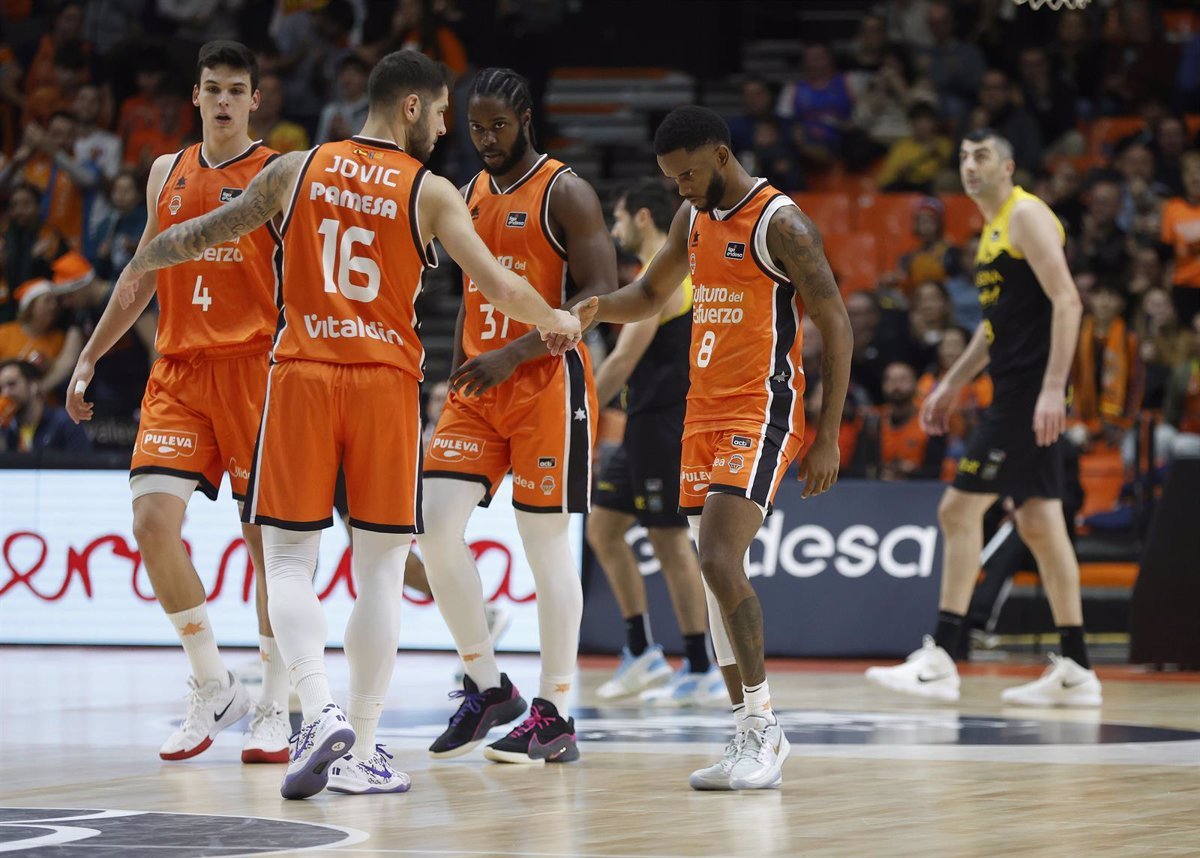 El Valencia Basket lidera tras vencer a La Laguna Tenerife