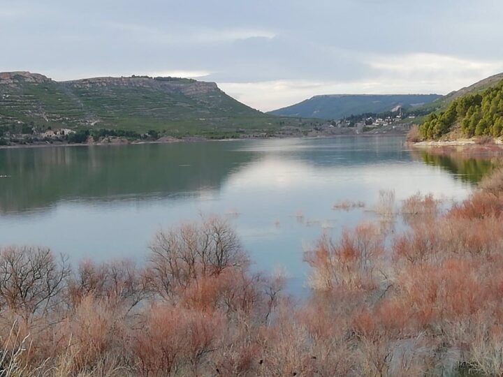 Embalses de la cuenca del Ebro al 74% de capacidad total.