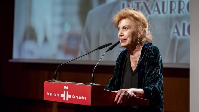 Entregan la Gran Cruz de Isabel la Católica a Marisa Paredes de forma póstuma