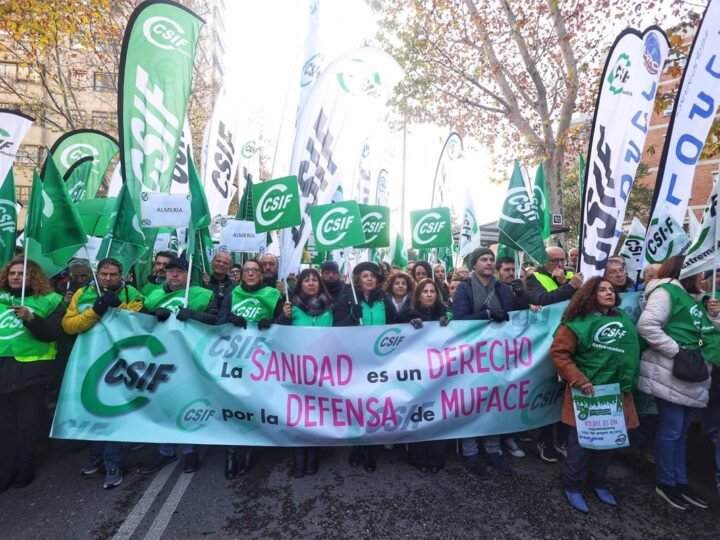 Funcionarios en Madrid exigen continuidad de Muface: «No descartamos huelga»