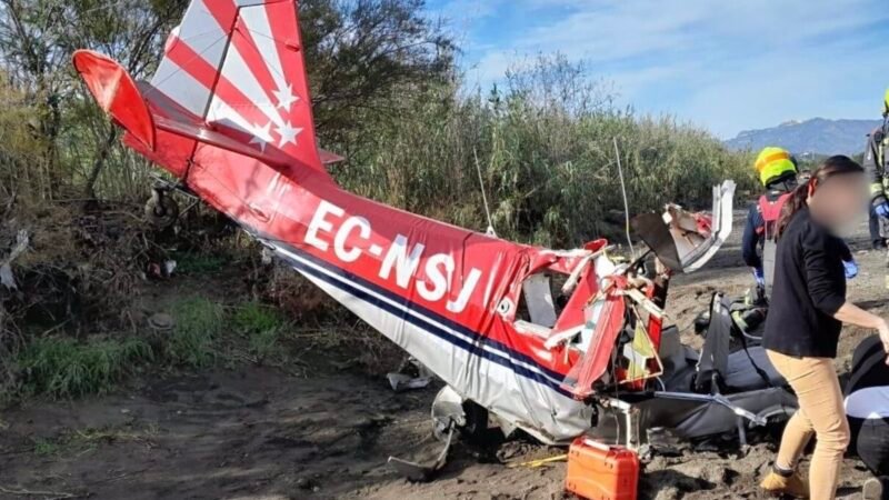 Hombre fallece al estrellarse avioneta en Vélez-Málaga