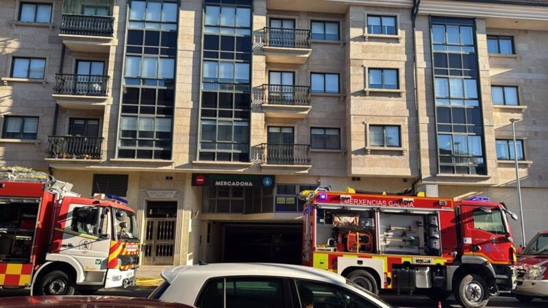 Incendio en garaje de edificio de Ames provoca evacuación