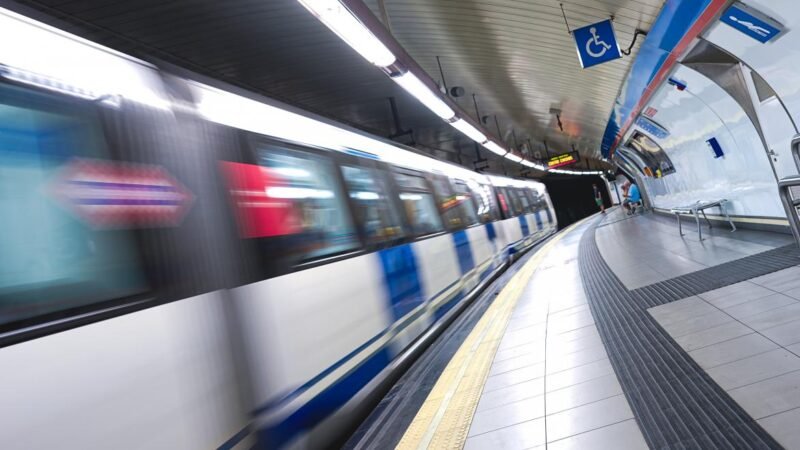 La Comunidad de Madrid mantiene descuento del 60% en transporte público.