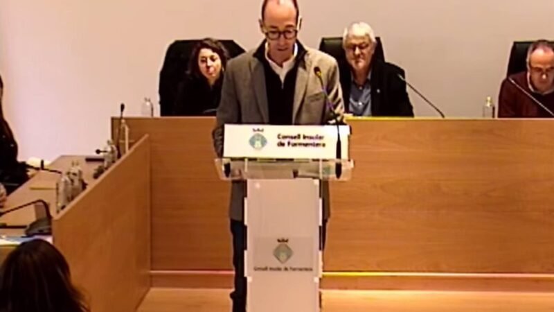 La moción de censura contra Córdoba se aprueba con siete votos y Portas presidirá Formentera.