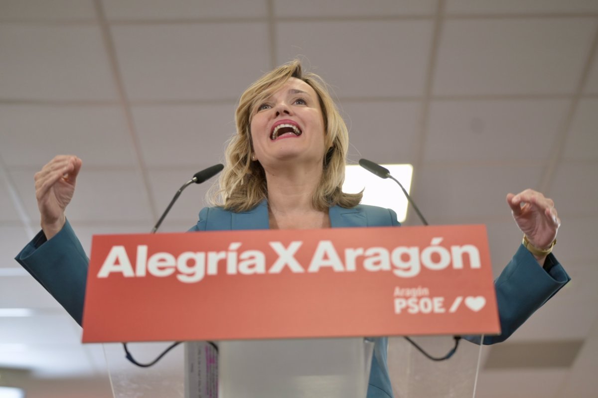 Pilar Alegría advierte a Azcón: «Te enfrentas a un hueso duro»