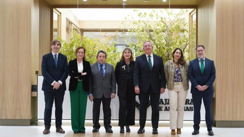 Presentación de la nueva sede de Caja Rural de Asturias en Oviedo