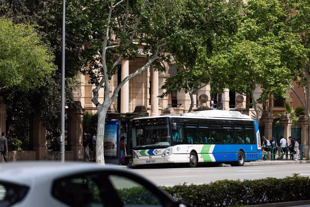 Prórroga de ayudas al transporte público en Baleares.