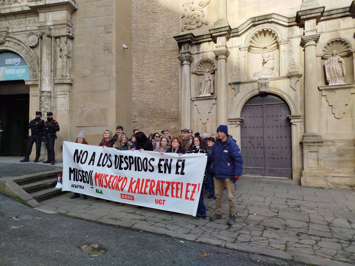 Protesta en el Museo de Navarra por despido de trabajadores