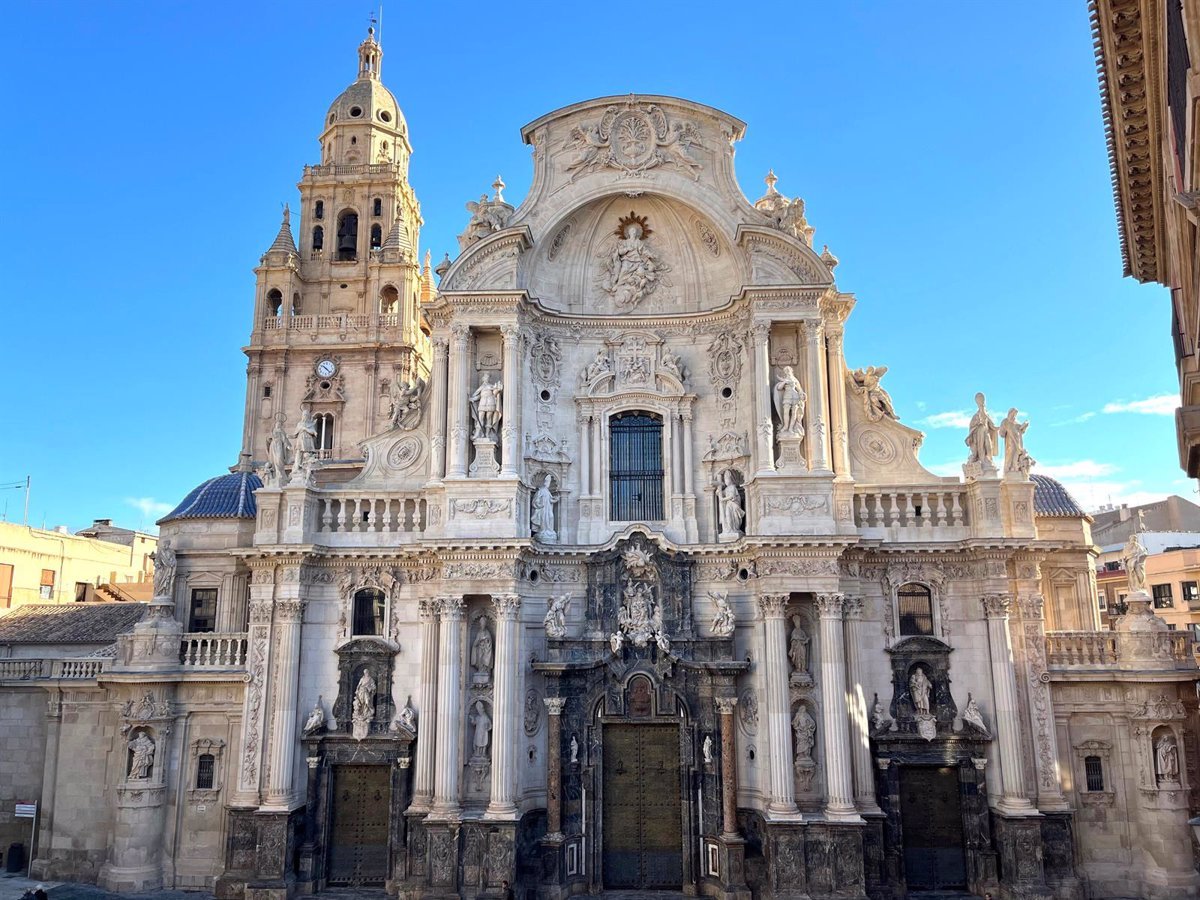 Reapertura de la Puerta del Perdón de la Catedral tras finalización de obras de restauración