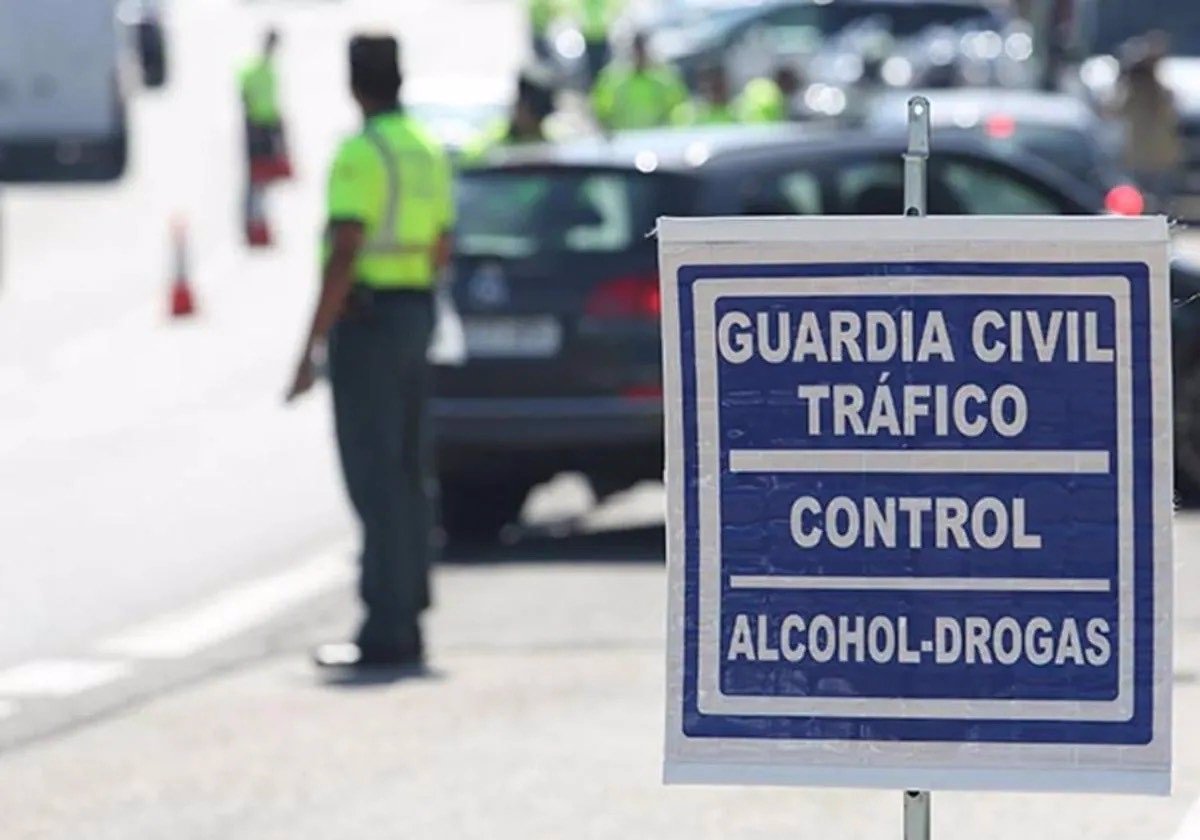 Resultados de pruebas de drogas y alcohol en conductores de Cádiz: 50 positivos en drogas y 3 en alcohol de 2.743 pruebas.